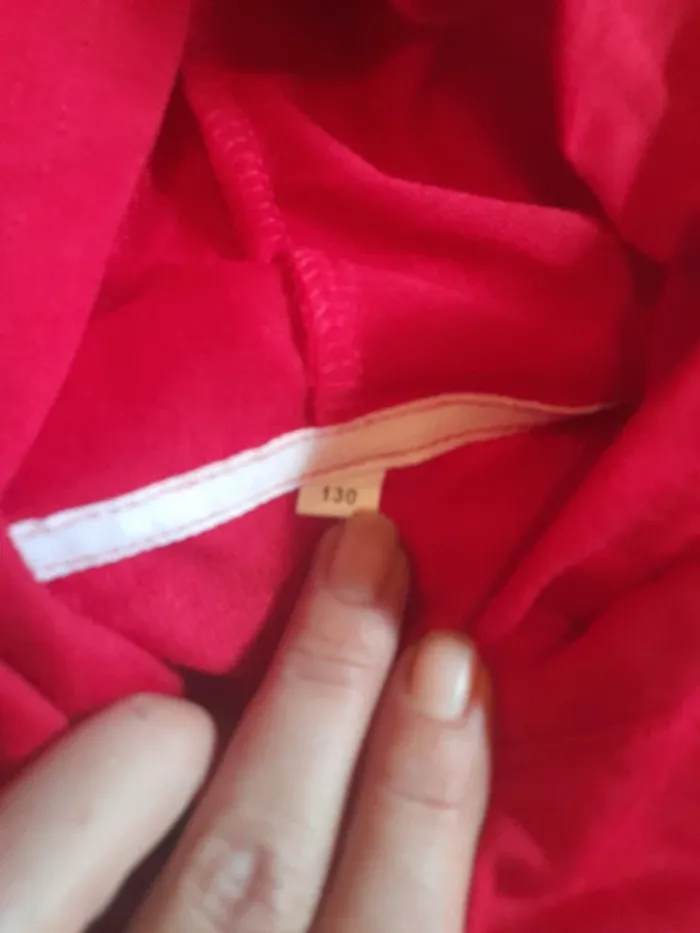 Pull fin capuche 8 ans - photo numéro 4