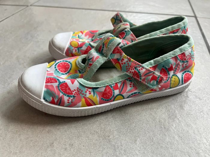 Paire de sandalettes fruits et couleurs pointure 29 - photo numéro 5