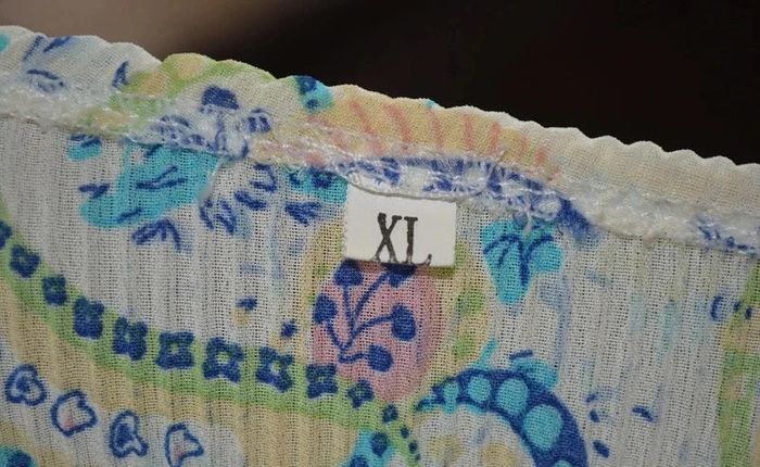 top court blouse col V bleu et vert à motif taille 34/36 jolies manches évasées 3/4 - photo numéro 7