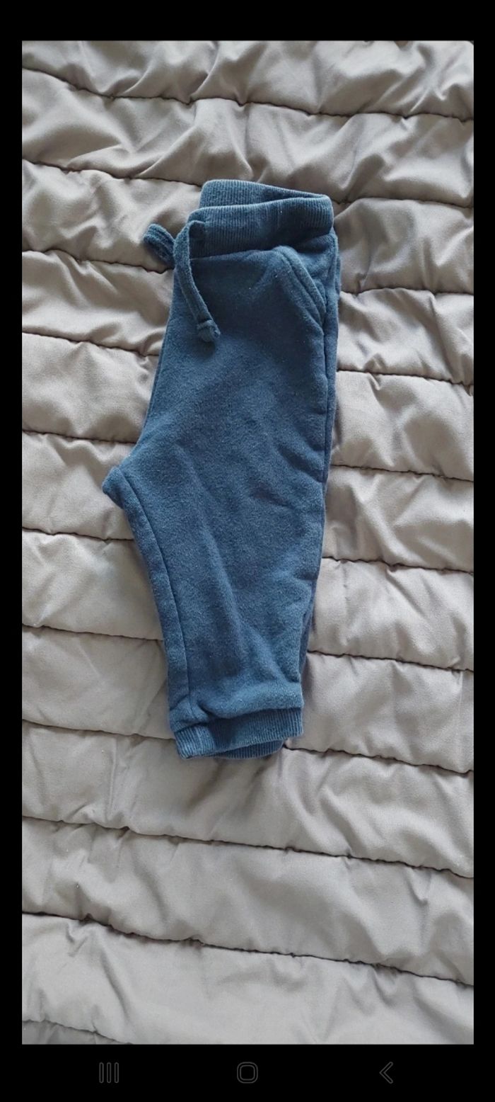 2 Pantalons - photo numéro 2