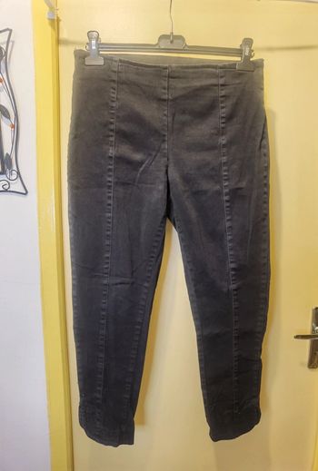 Pantacourt noir élastique taille