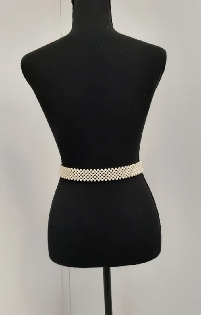Très belle ceinture Matex en perles blanches nacrées et boucle dorée - photo numéro 2