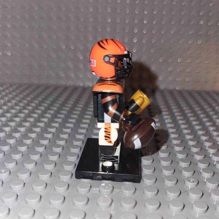 Minifigure / Figurine 🏈 NFL  - Football Américain 🏈 Bengals de Cincinnati - photo numéro 2
