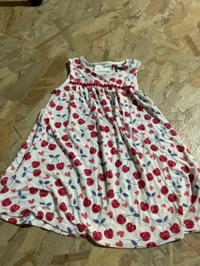 Lot fille été 18 mois - photo numéro 3