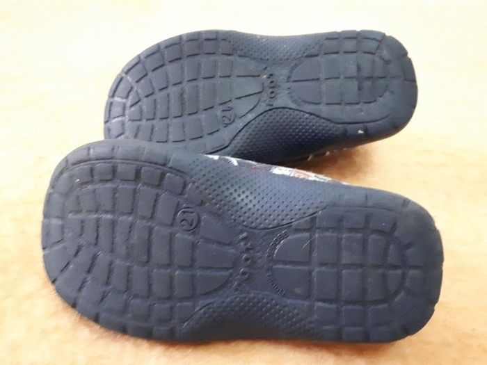 Chaussons pointure 21 - photo numéro 2