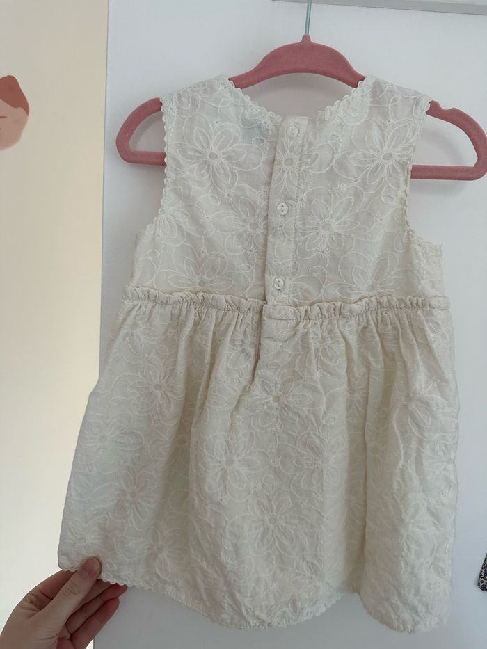 Robe dentelle - photo numéro 3