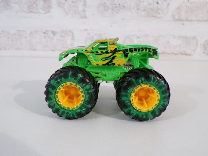 Monster truck - Hot Wheels - Gunkster (J14) - photo numéro 2