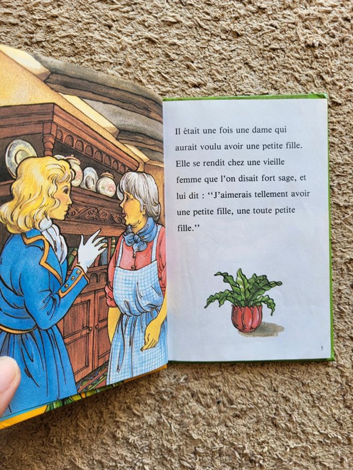 Livre enfant Poucette - Collection "Mes Contes Préférés" - Série Lady Bird 600 - photo numéro 5