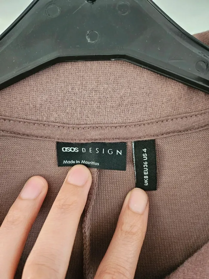 Robe pull Asos marron noisette col v neuve taille 36 - photo numéro 4