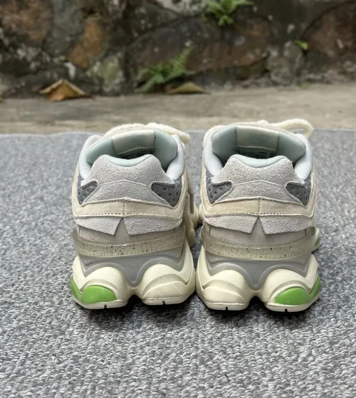 New Balance 9060 'Olivine Lichen Green' Taille 40 - photo numéro 5