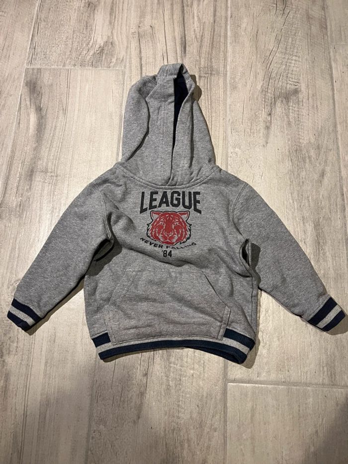 Sweat à capuche verbaudet 3 ans