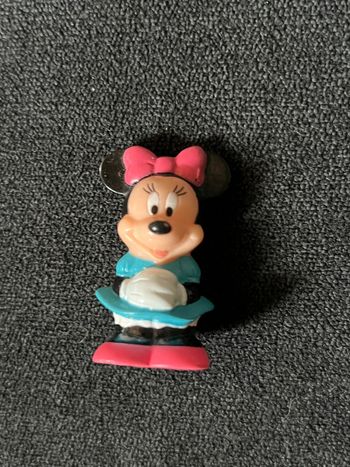Minnie figurine