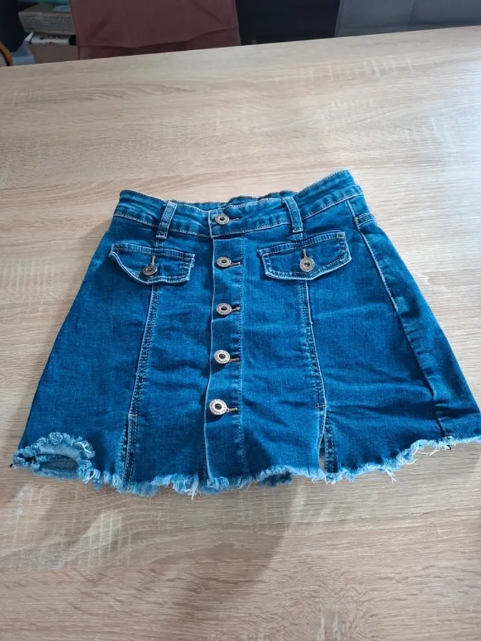 Jupe short en jean - photo numéro 4