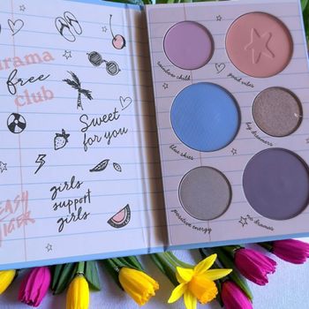 6 ombres à paupières Girls4girls