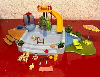 Piscine toboggan playmobil