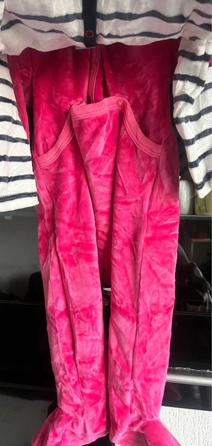 Lot deux pyjamas petit taille 6 mois - photo numéro 4
