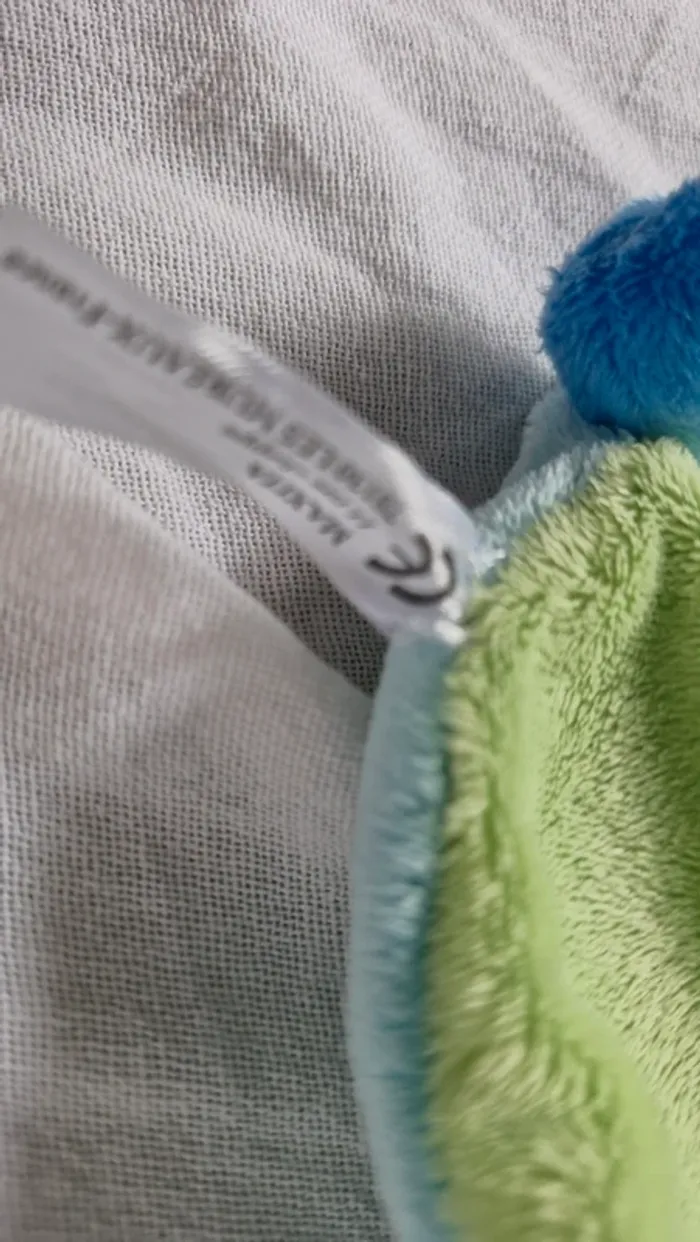 Doudou plat lapin  vert et bleu Maxita - photo numéro 3