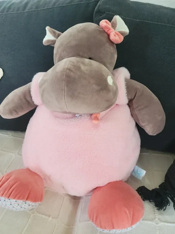 Grande peluche range pyjama hippopotame
