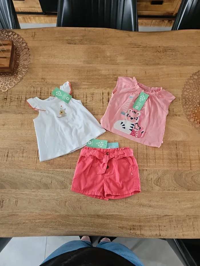 Lot vêtements bébé fille neuf été 6 mois okaidi