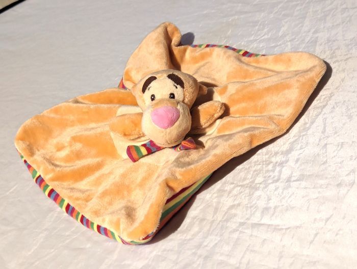 Tigrou Doudou Robe Orange Echarpe Robe Rayures Multicolores Animal Peluche Petits Enfants Bébés - photo numéro 1