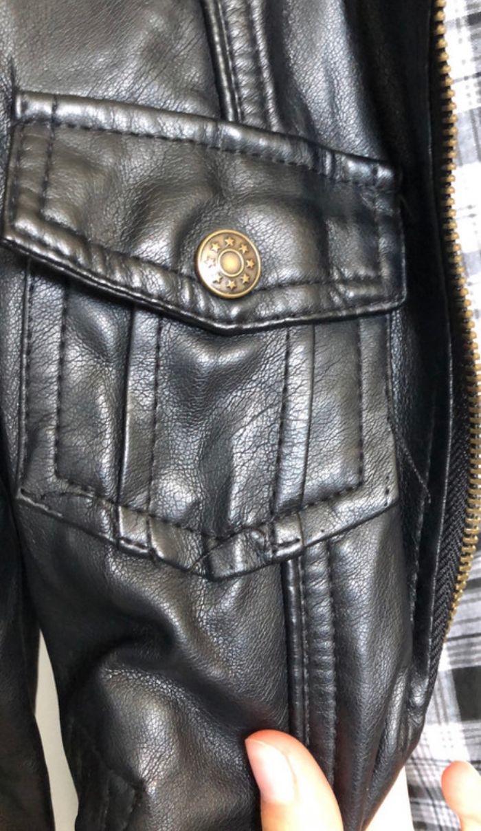 Veste en cuir à fourrure - photo numéro 10