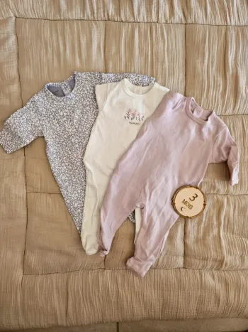 Lot de pyjamas