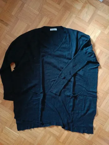 Pull noir Anoushka Paris large poches