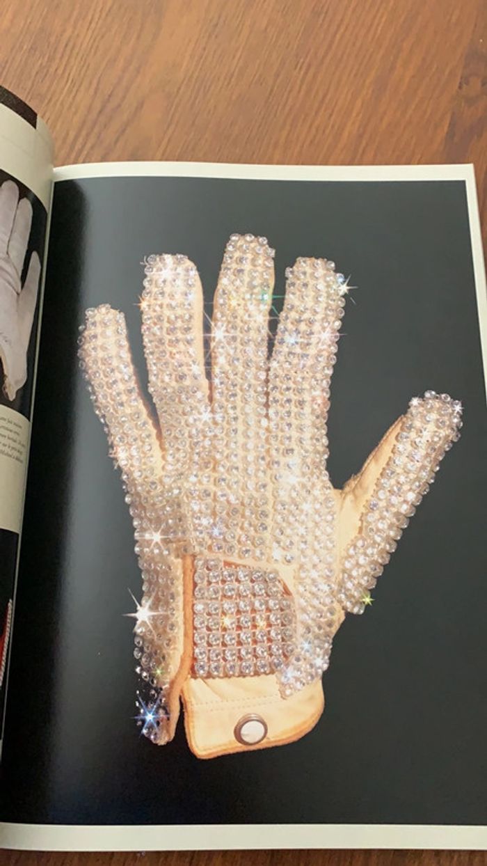 Mickael Jackson roi de la pop - photo numéro 3