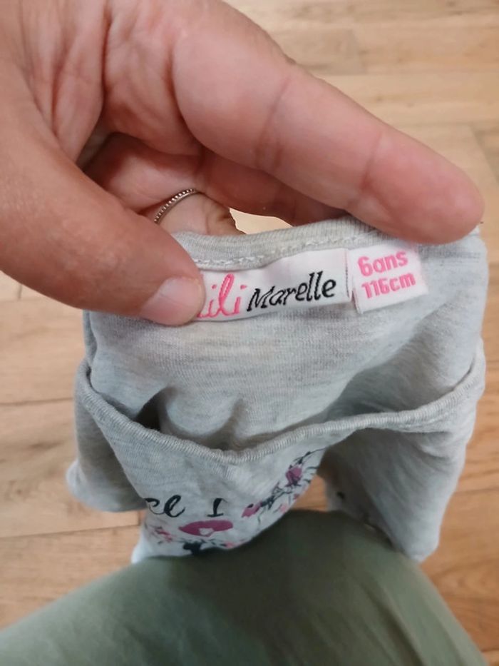 T shirt lili  marelle 6 ans - photo numéro 3