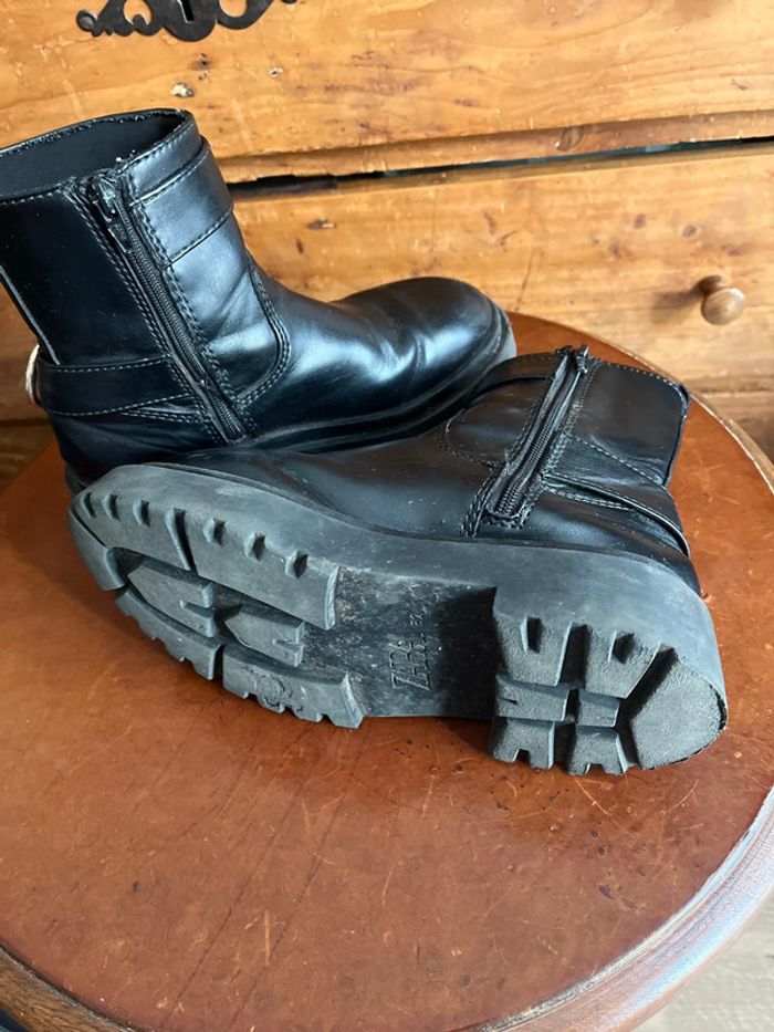 Bottines Zara taille 32 - photo numéro 3