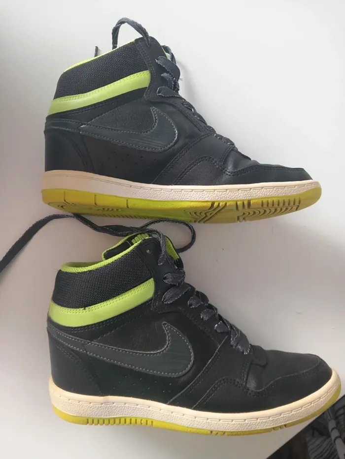 Nike Force compensées