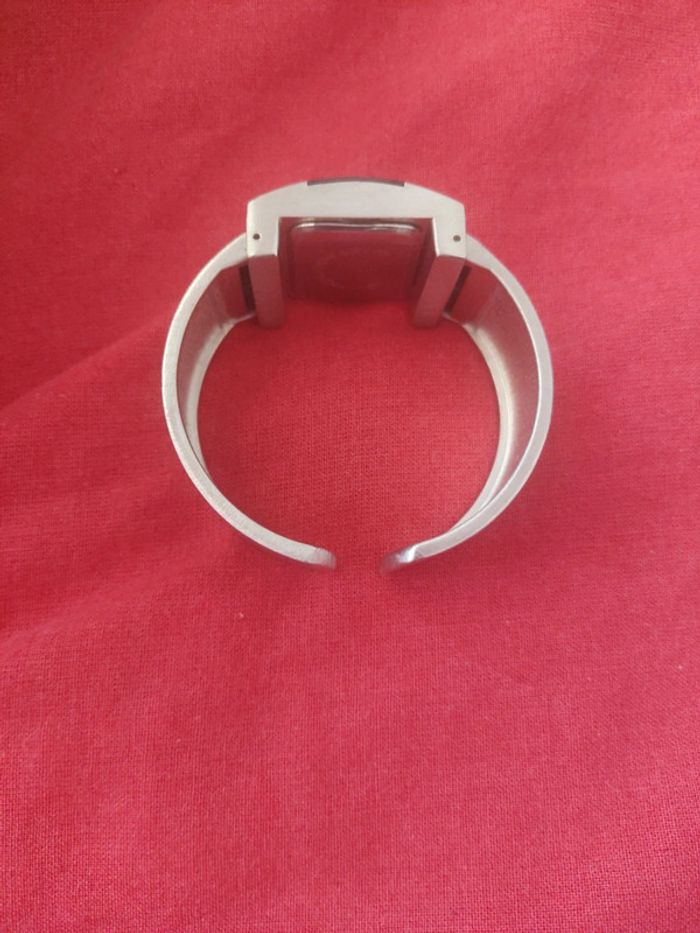 Montre argenté - photo numéro 2