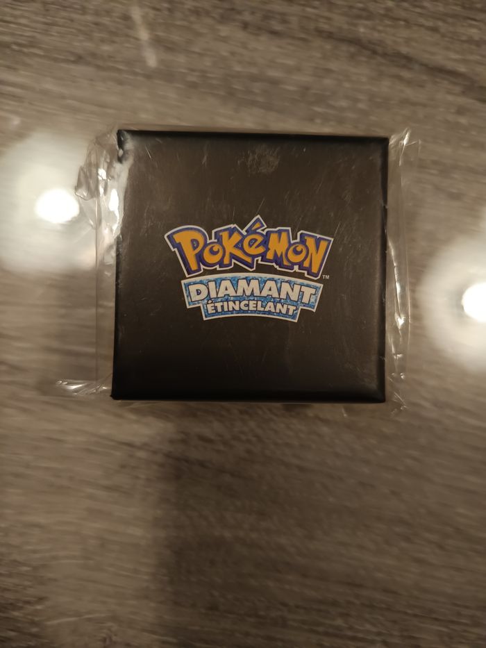 Pins diamant étincelant Pokémon - photo numéro 2