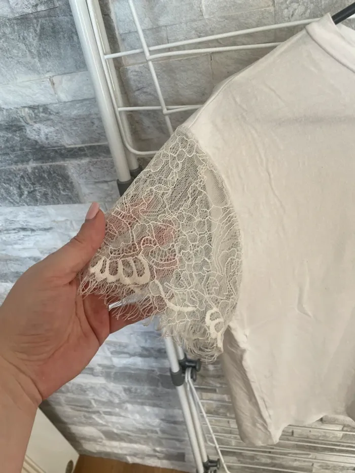 Teeshirt blanc manches dentelles - photo numéro 2