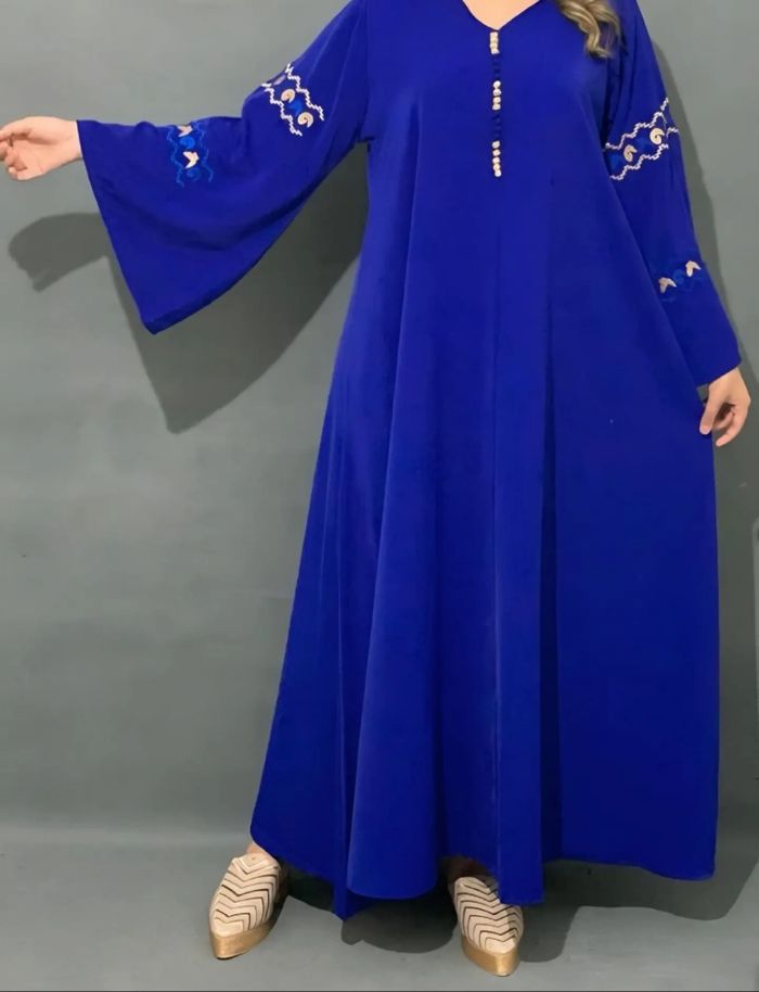 Robe longue style caftan en crêpe de soie - photo numéro 2