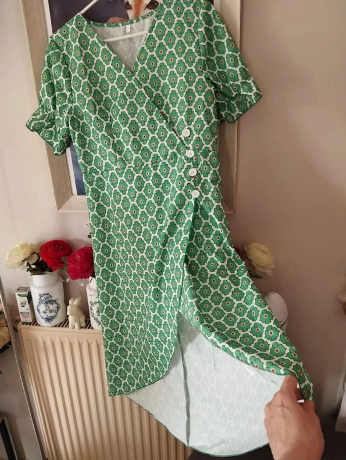 🌿Robe Verte Légère Croisée Graphique T34/36🌿 - photo numéro 14