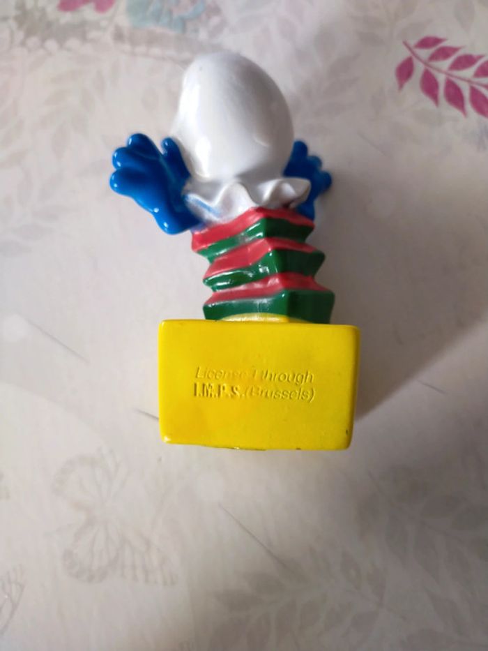 Figurine bouchon Schtroumpfs 1995 Peyo - photo numéro 7