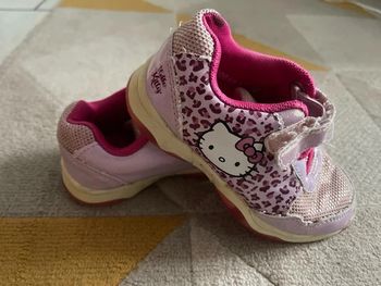 Chaussures baskets hello kitty rose