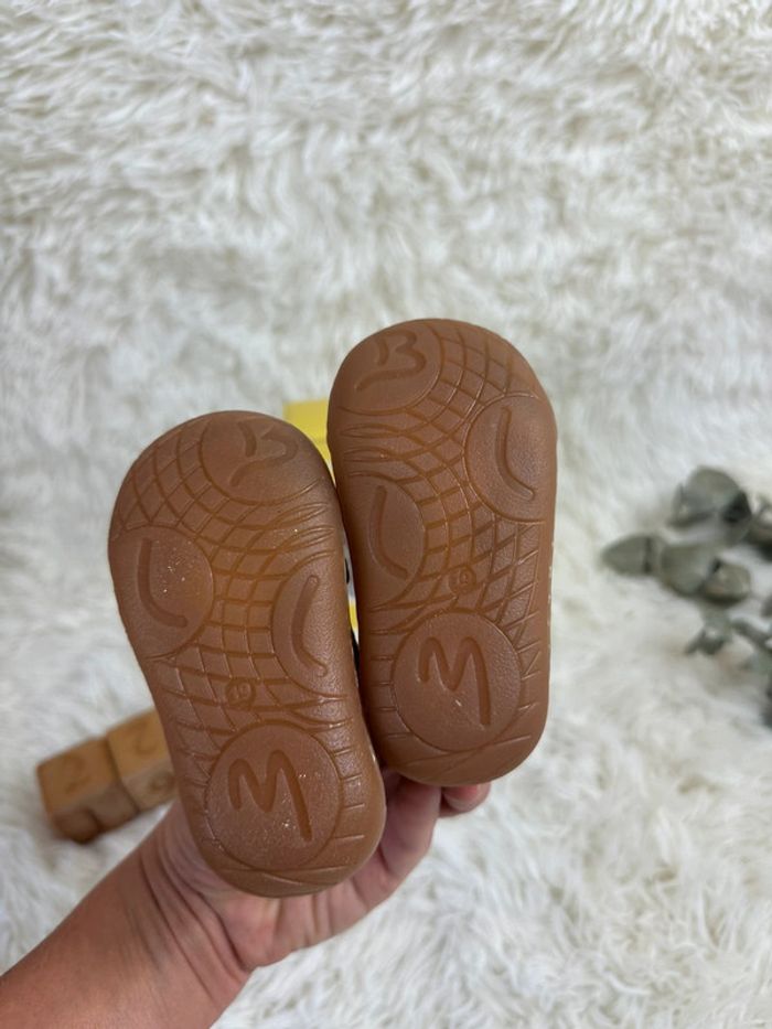 Paire de chaussures Bellamy taille 19 - photo numéro 4