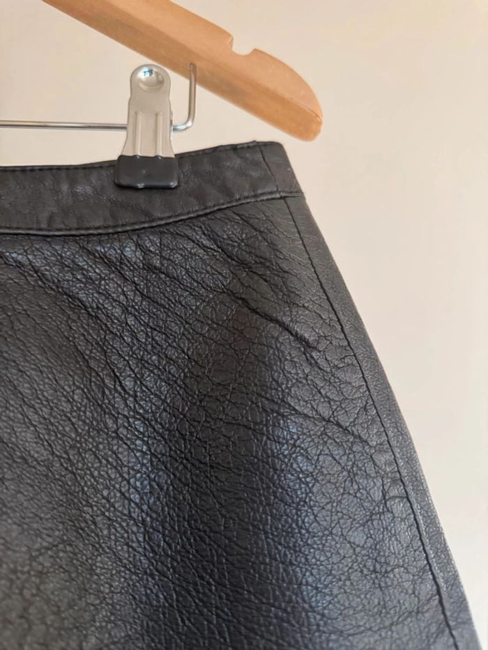jupe courte en cuir court taille L Zara - photo numéro 4