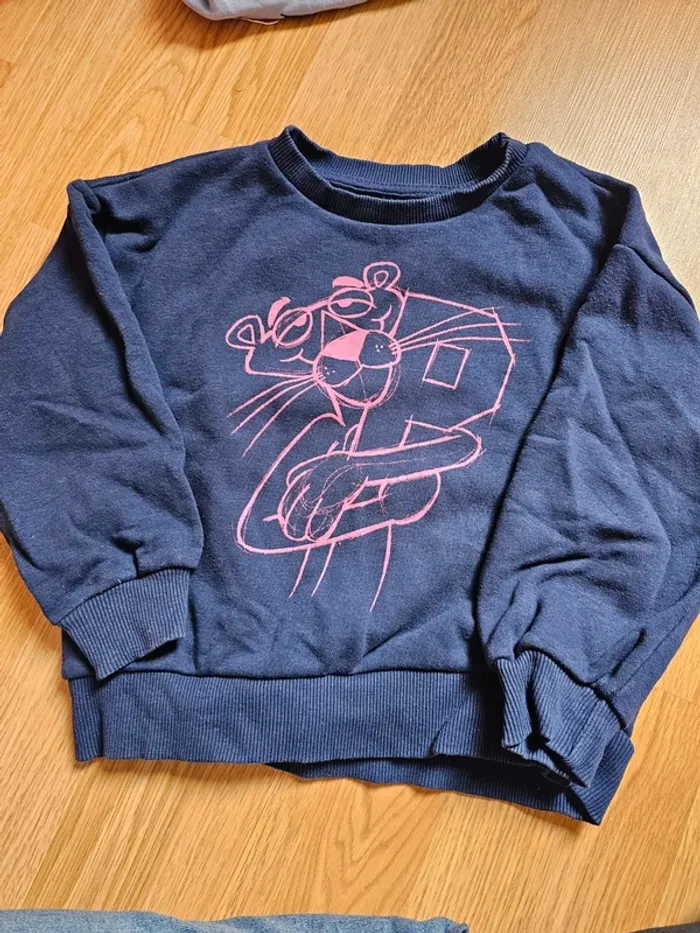 Pull bleu marine 4-5 an