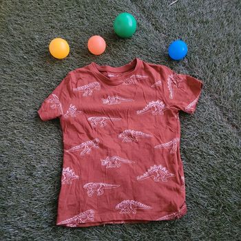 T shirt dino