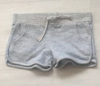 Short marque tape à l’œil taille 2 ans