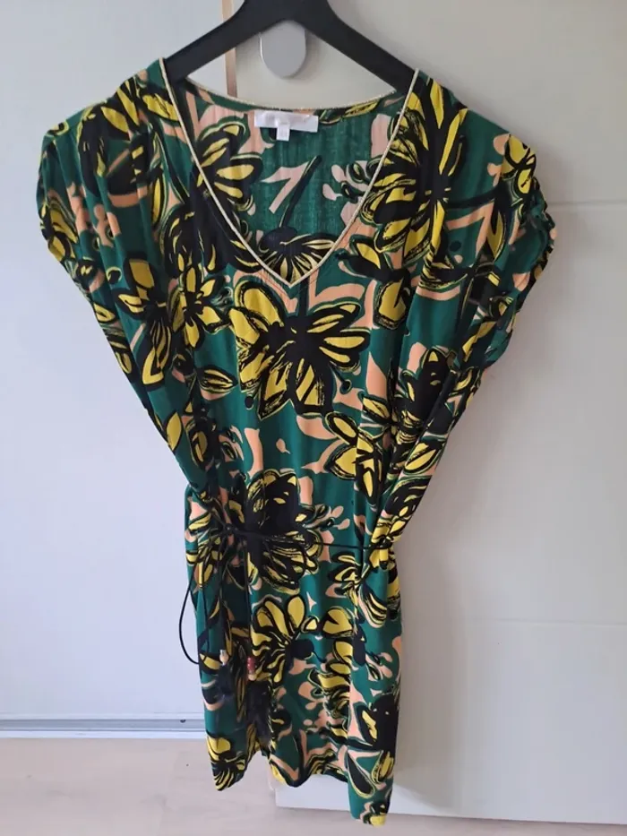 Robe mini Goa collection