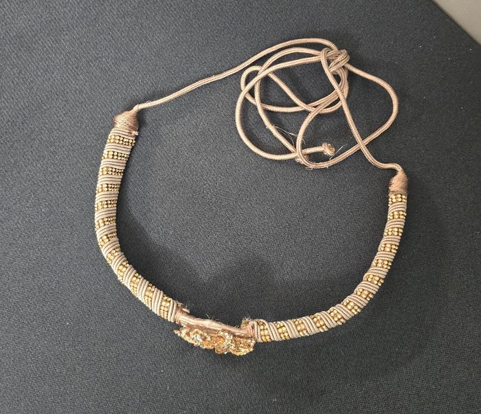 Ceinture caftan takchita rose gold avec broche central en métal et strass - photo numéro 4