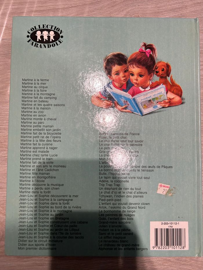 Livre vintage "Martine à la maison" - photo numéro 2