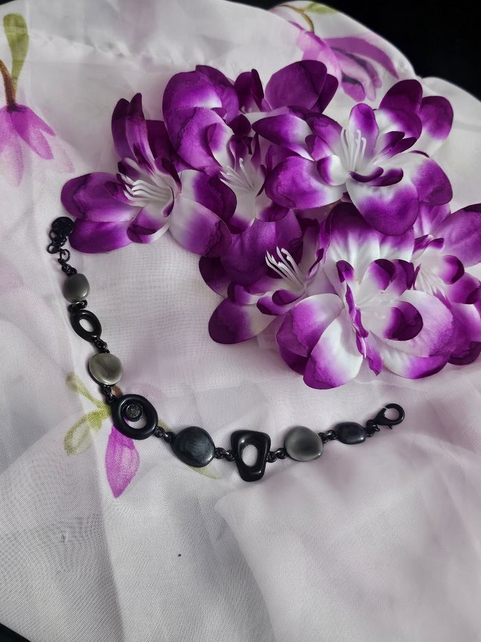 Bracelet de gris et de noir - photo numéro 2