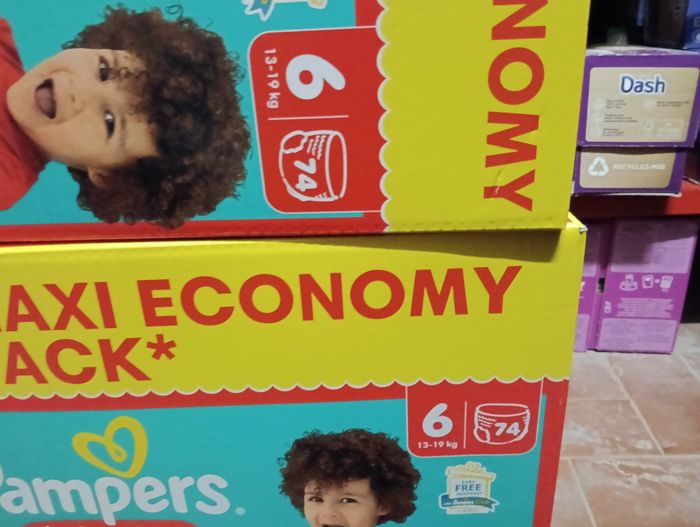 Couches Pampers pants taille 6 de 14 a 19 kg - photo numéro 2