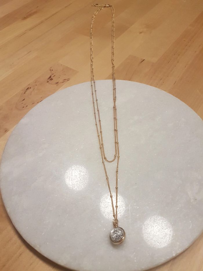 Collier sautoir doré pendentif boule cristal Moa - photo numéro 2