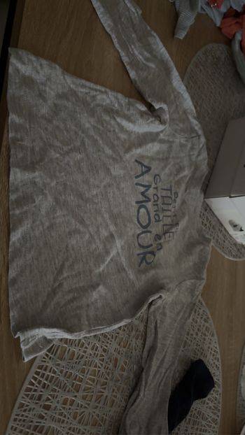 TEE shirt